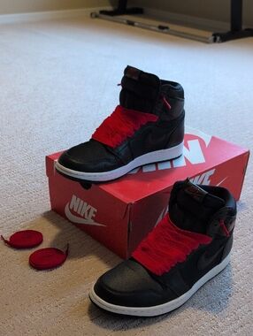 Nike Black High OG Jordan 1